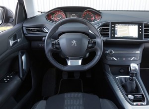 Peugeot i-Cockpit – nowa jakość obsługi?