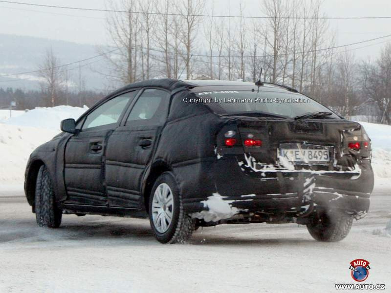 Zdjęcia szpiegowskie: nowy Ford Mondeo