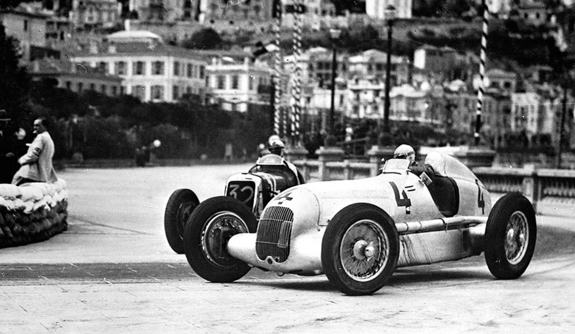 Mercedes-Benz: srebrne strzały w okresie przedwojennym