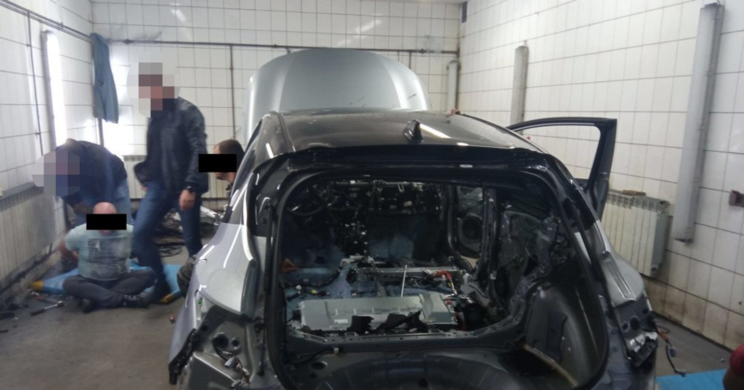 Czterech zatrzymanych, odzyskane Toyoty i części samochodowe