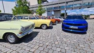 Jak jeździ nowe kompaktowe kombi Opla? Oto Astra Sports Tourer Plug-in Hybrid