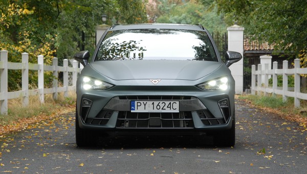 Cupra Leon VZ Sportstourer w hybrydowej wersji kusi szeregiem zalet. Ma też jeden istotny minus