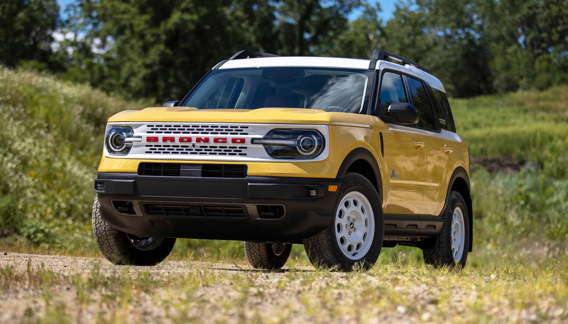 2023 Bronco Sport Heritage Limited Edition Yellowstone Metallic 01