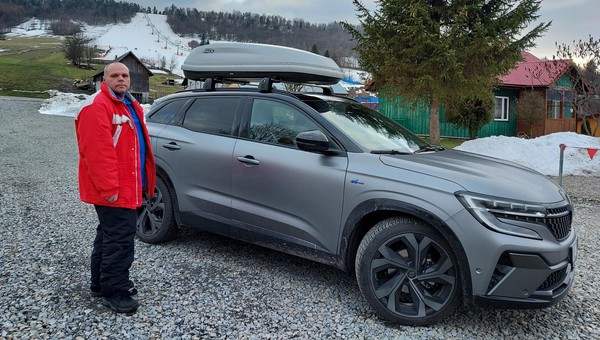 Pojechałem SUV-em na narty. Ile pali z boksem na dachu?