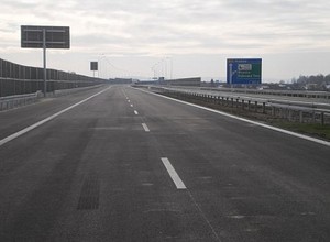 Druga jezdnia odcinka A4 już przejezdna