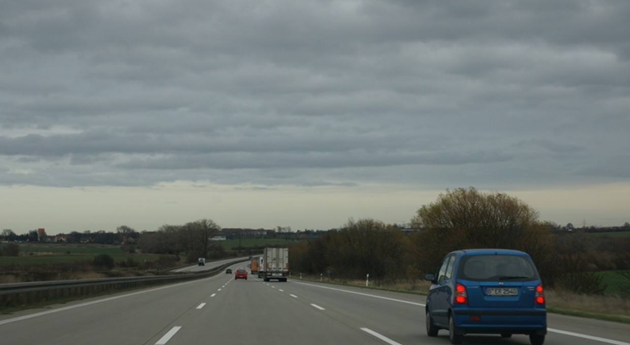 Autostradowy dekalog bezpiecznej jazdy
