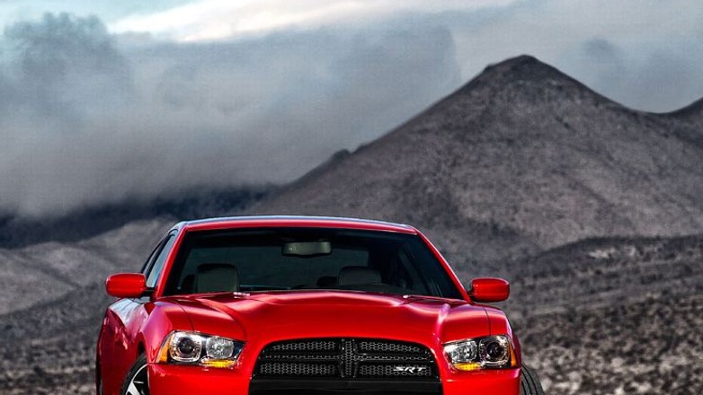 Bojowy Dodge Charger SRT8