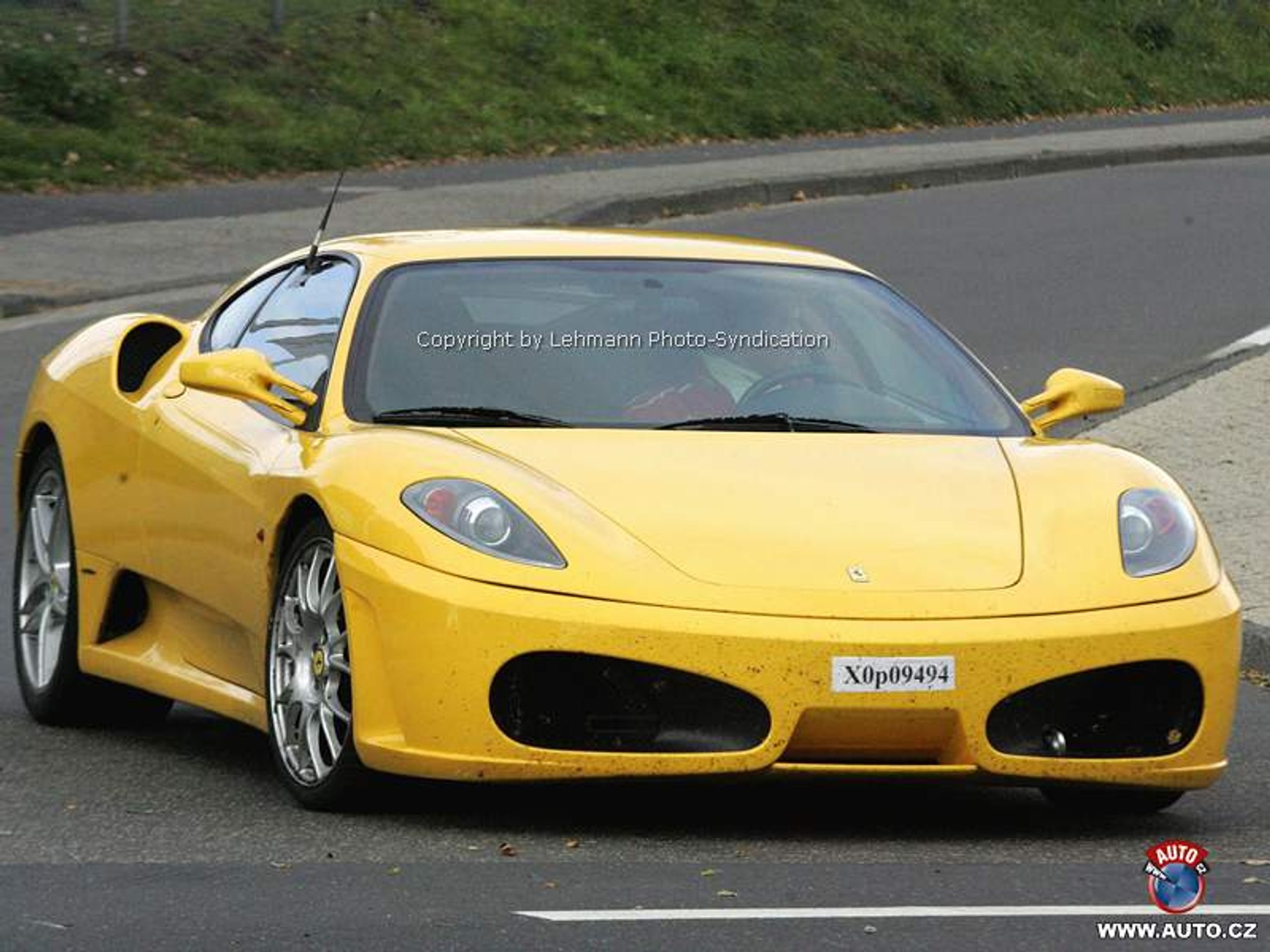 Zdjęcia szpiegowskie: Nowe Ferrari F430 Challenge Stradale