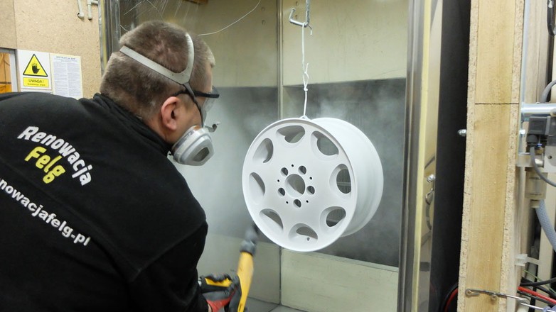 Alufelgi na wysoki połysk - renowacja felg krok po kroku