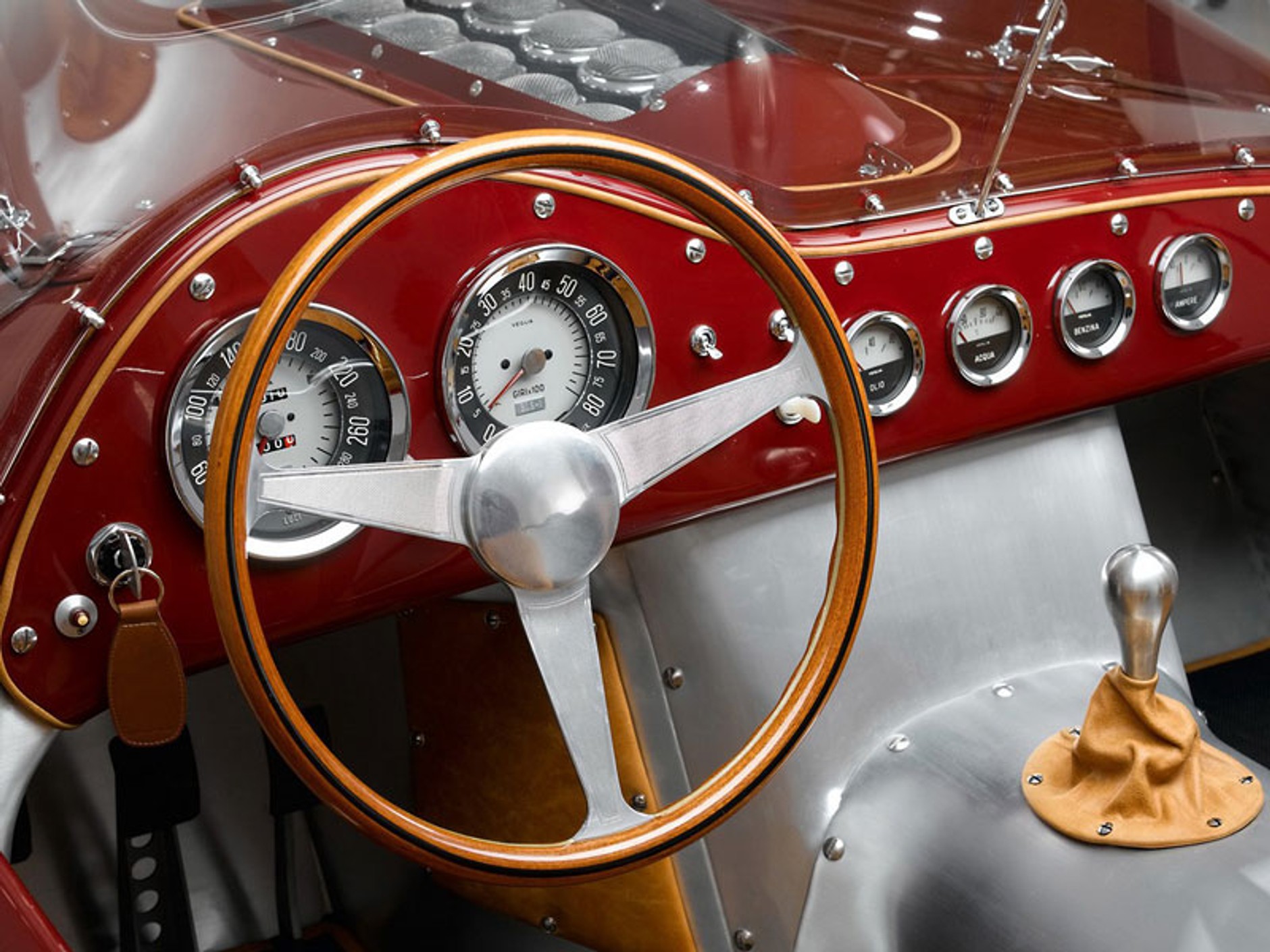 Creative Workshop Sport Speciale: retro roadster z nowoczesną techniką