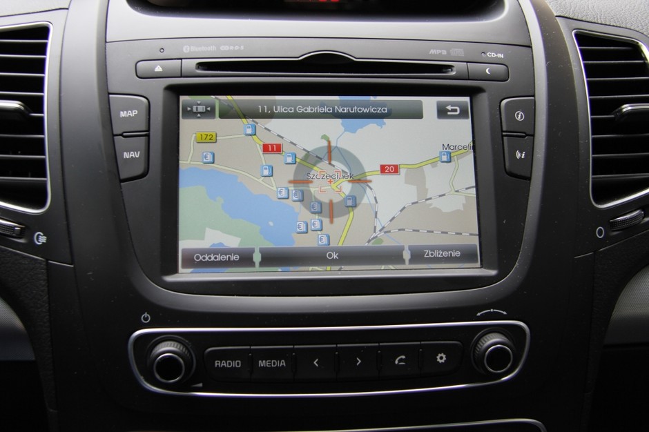 KIA. Nawigacja w Sorento jest łatwa w obsłudze a grafika map przyjazna dla oka.