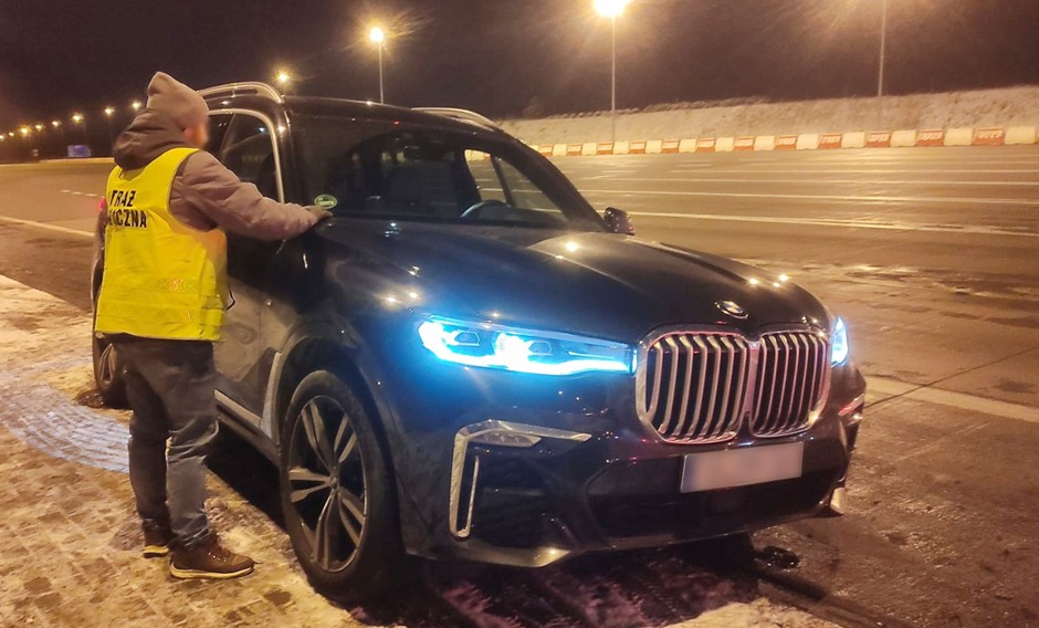 BMW X7 korpusu dyplomatycznego z Chin skradziony w Niemczech