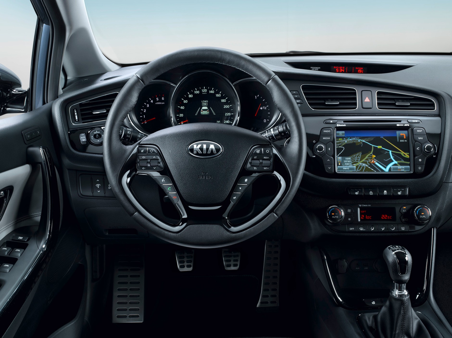 Wnętrze nowej Kia ceed kombi