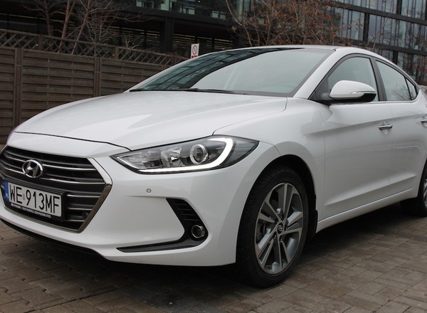 Hyundai Elantra 1.6 CRDi: zgrabny kompaktowy sedan