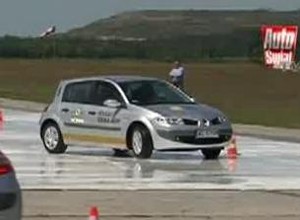 Tego nauczysz się w Szkole Jazdy Renault