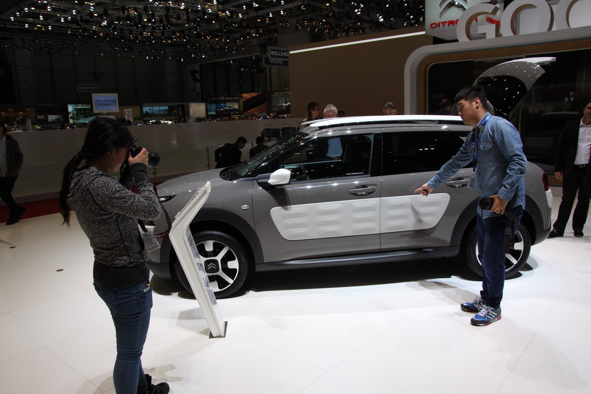 Szpiedzy w Genewie 2014