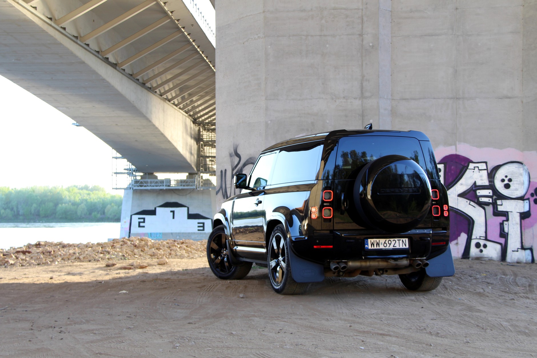 Land Rover Defender 90 V8