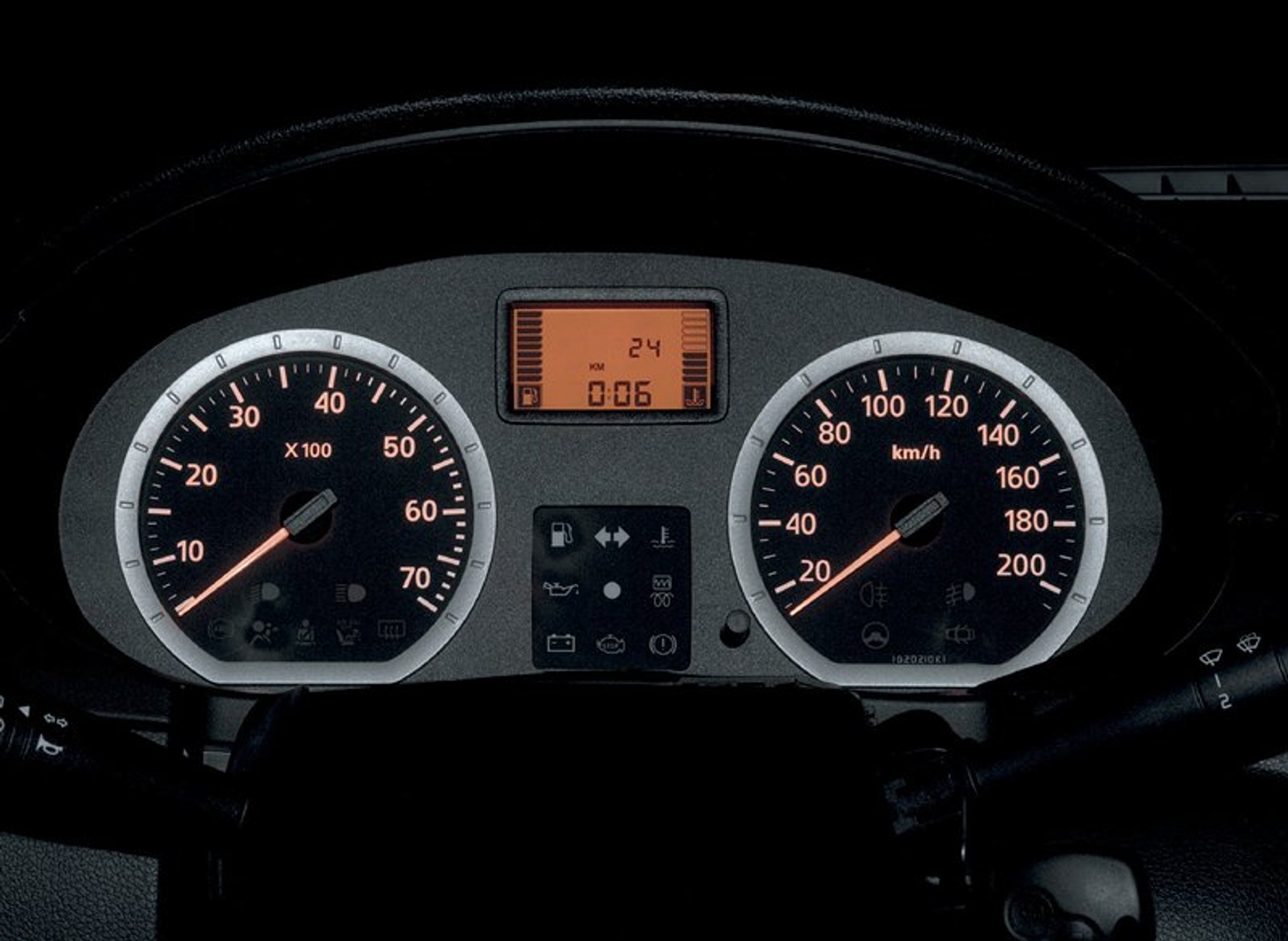 Paryż na żywo: Bestseller Logan w wersji kombi