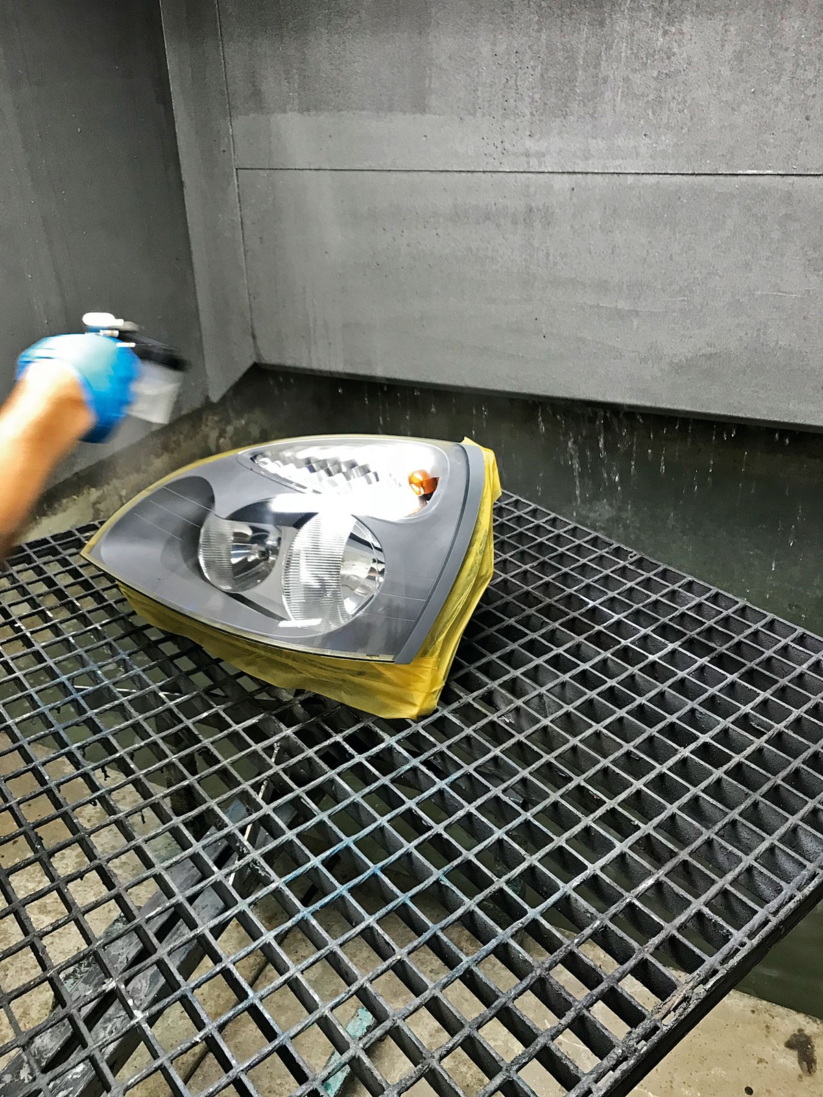 Regeneracja reflektorów - możesz zrobić to sam