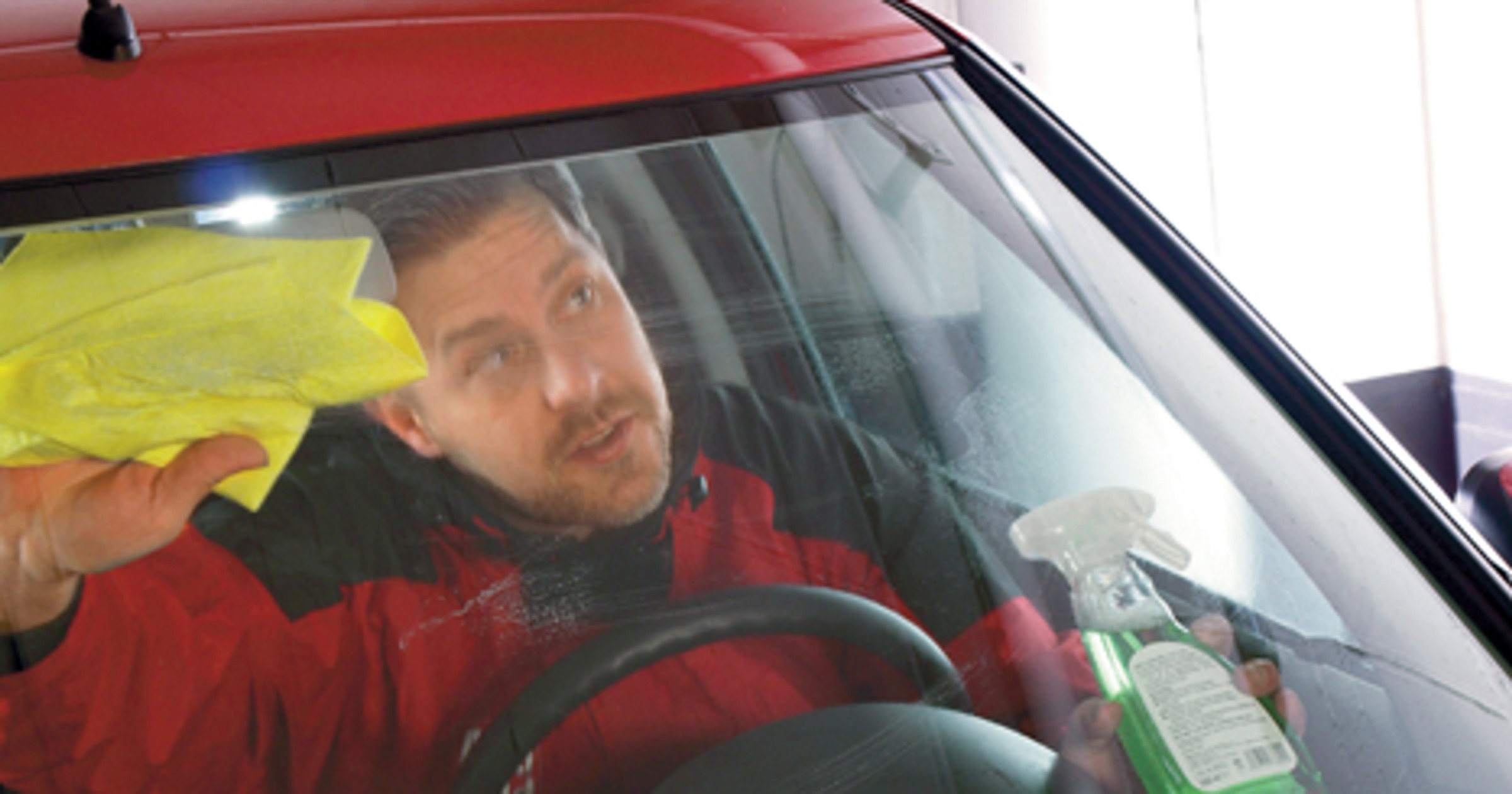 Jak umyć auto aby usunąć ślady po zimie?