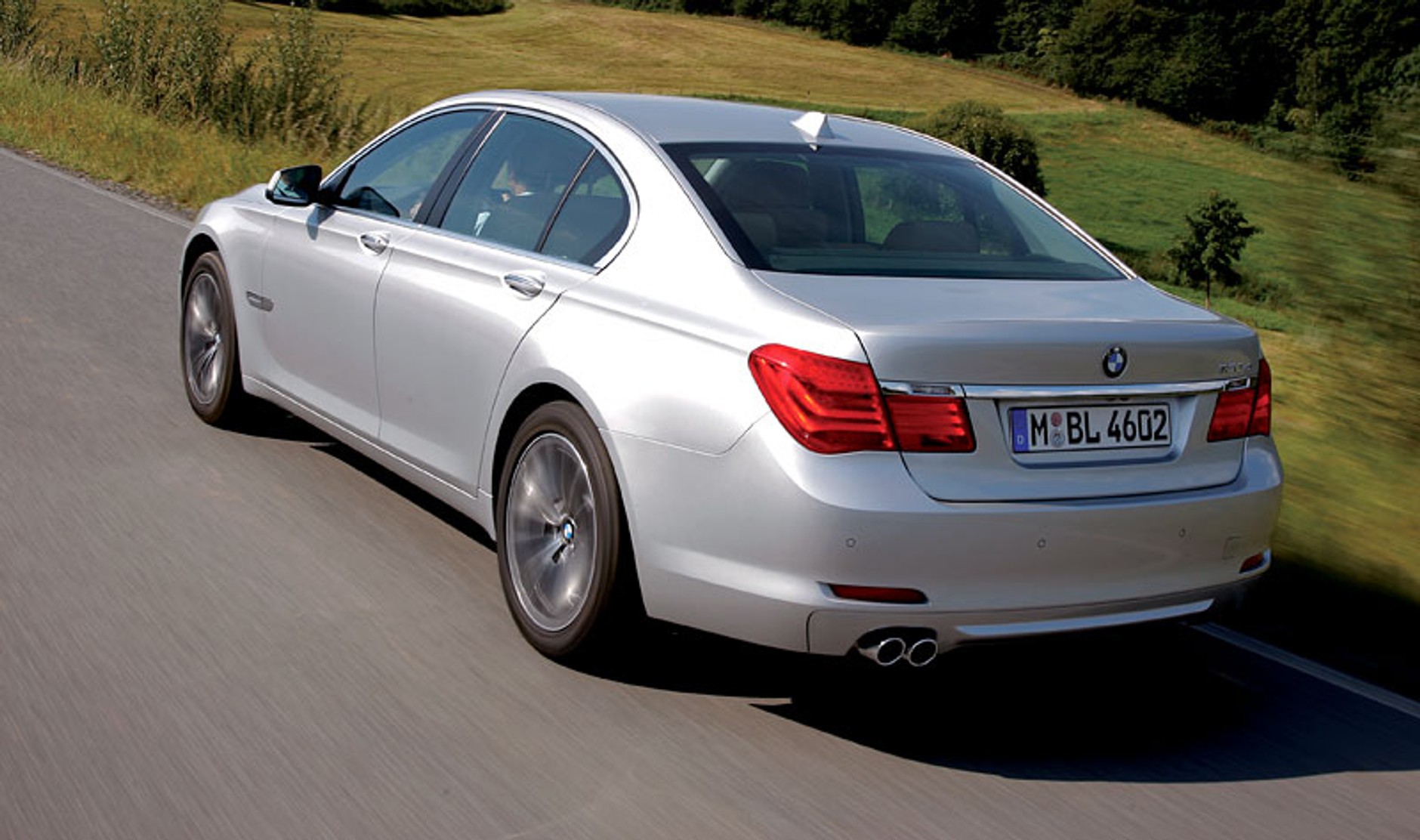 Genewa 2009: premiera BMW 730Ld - komfort i niskie spalanie