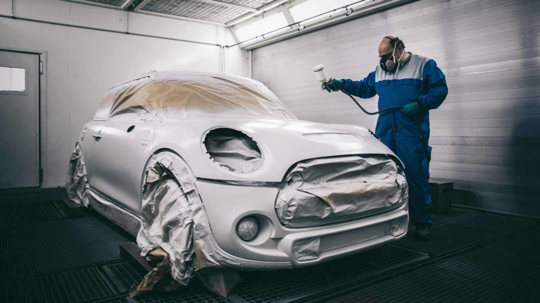 Okolicznościowa wersja Mini Coopera S z okazji ślubu księcia Harry-ego