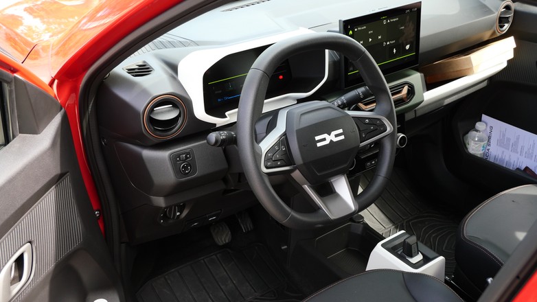 Wnętrze nowej Dacii Spring