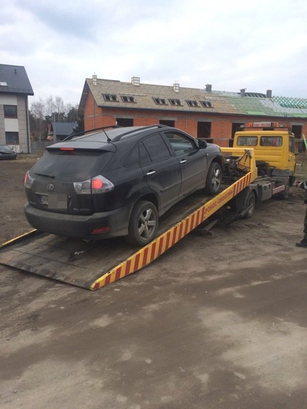 Zarekwirowane samochody i części