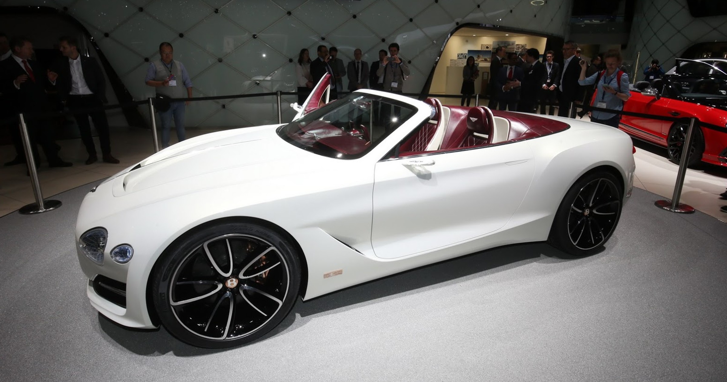 EXP 12 Speed 6e EV Concept – prezent dla WAG's?