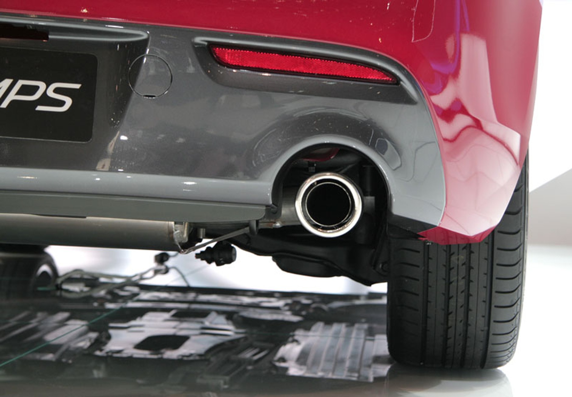 Genewa 2009: Mazda3 MPS (szczegóły, dane techniczne i fotogaleria)