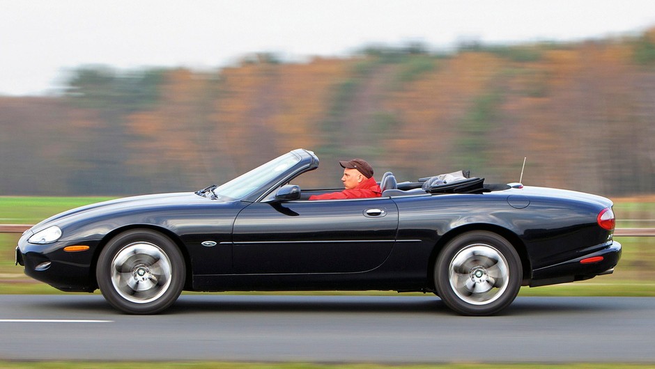 Jaguar XK8