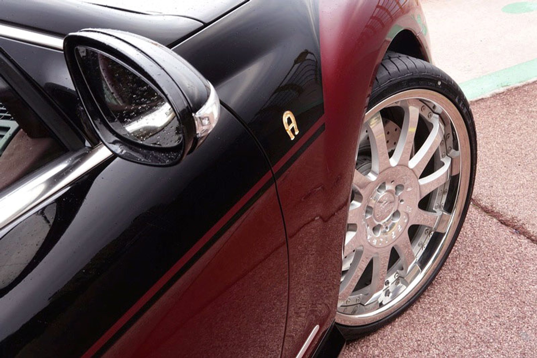 Essen Motor Show 2007: Carlsson Aigner CK65 RS Eau Rouge – dwukolorowy luksus