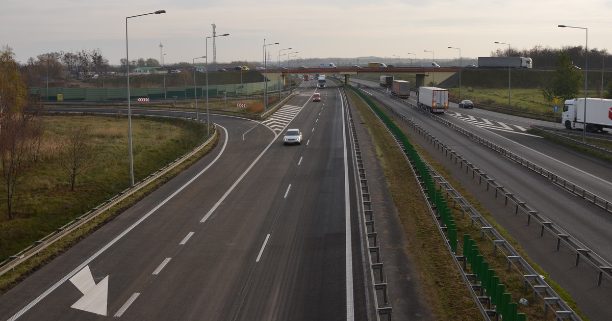 Na autostradzie A2 pomiędzy węzłami Emilia i Stryków zakończono remont nawierzchni