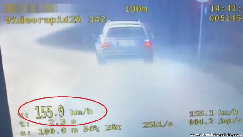 Jeden z kierowców zatrzymanych przez lubińskich policjantów znacząco przekroczył prędkość, kolejny jechał zbyt szybko, był pijany i nie miał uprawnień