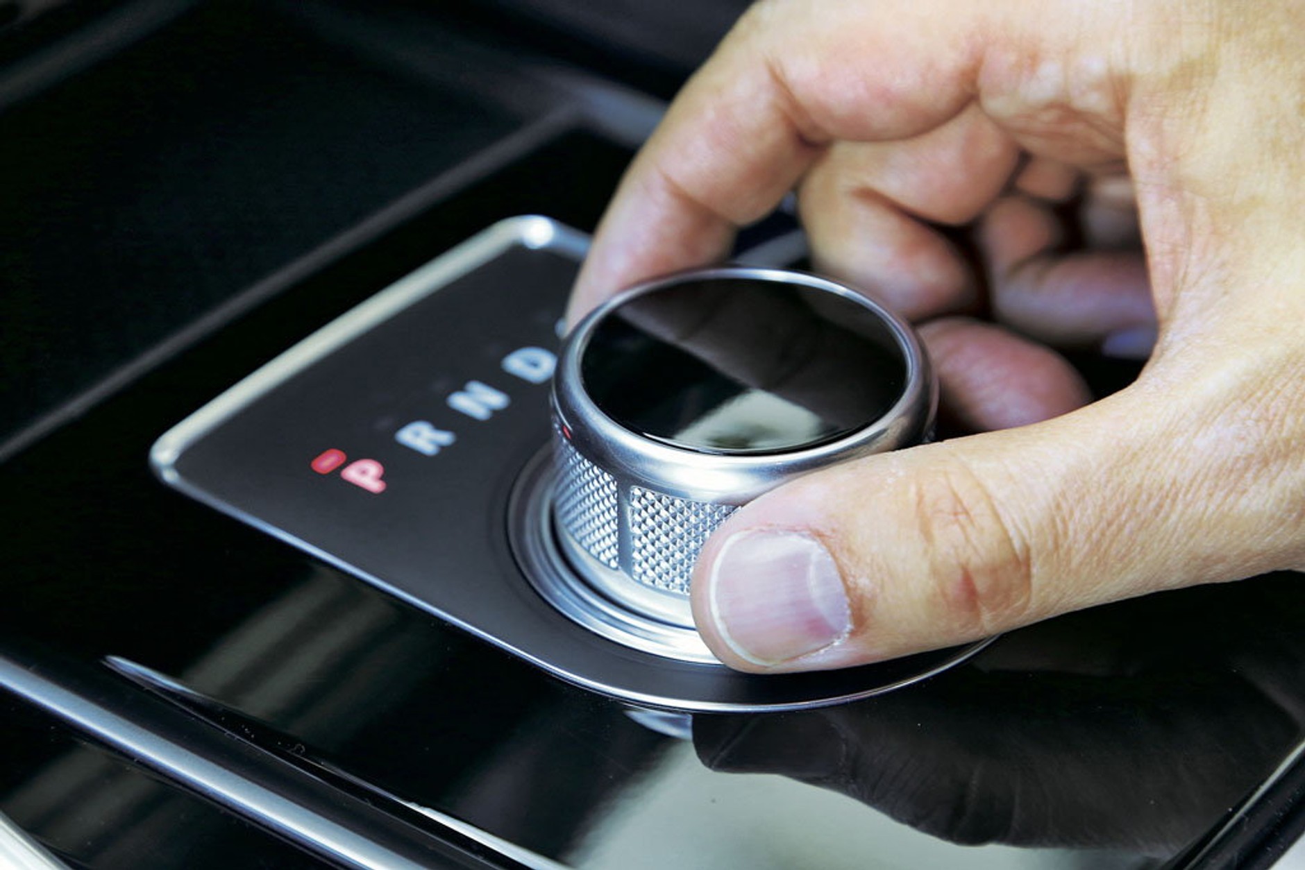 Jaguar XE - Mocny powrót Jaguara