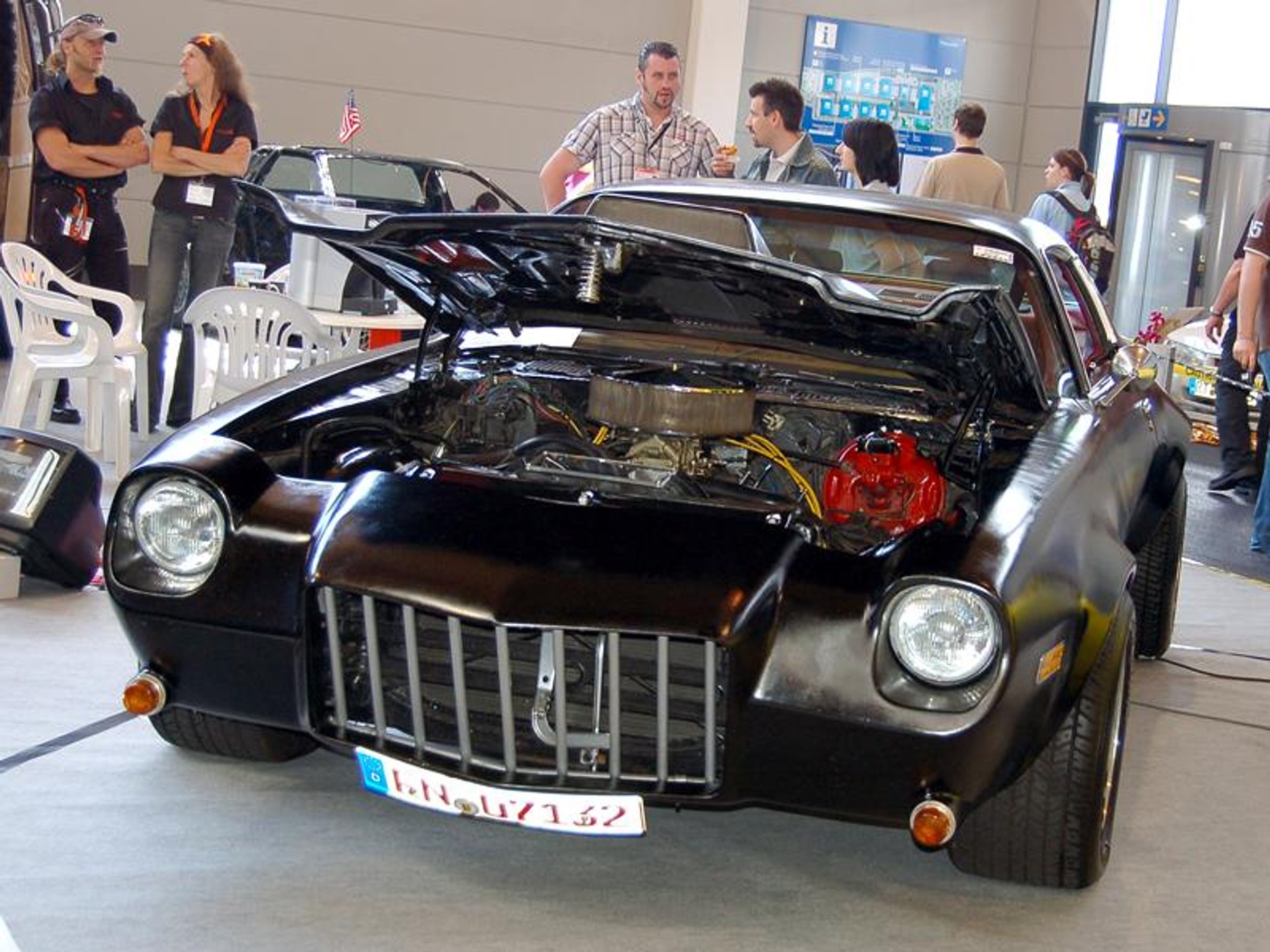 Tuning World Bodensee 2008: Golfy, drifting i dziewczyny -  fotogaleria (2)