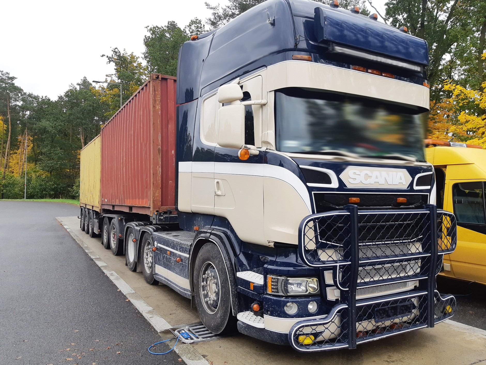 Pociąg drogowy zatrzymany przez inspektorów ITD z Wrocławia