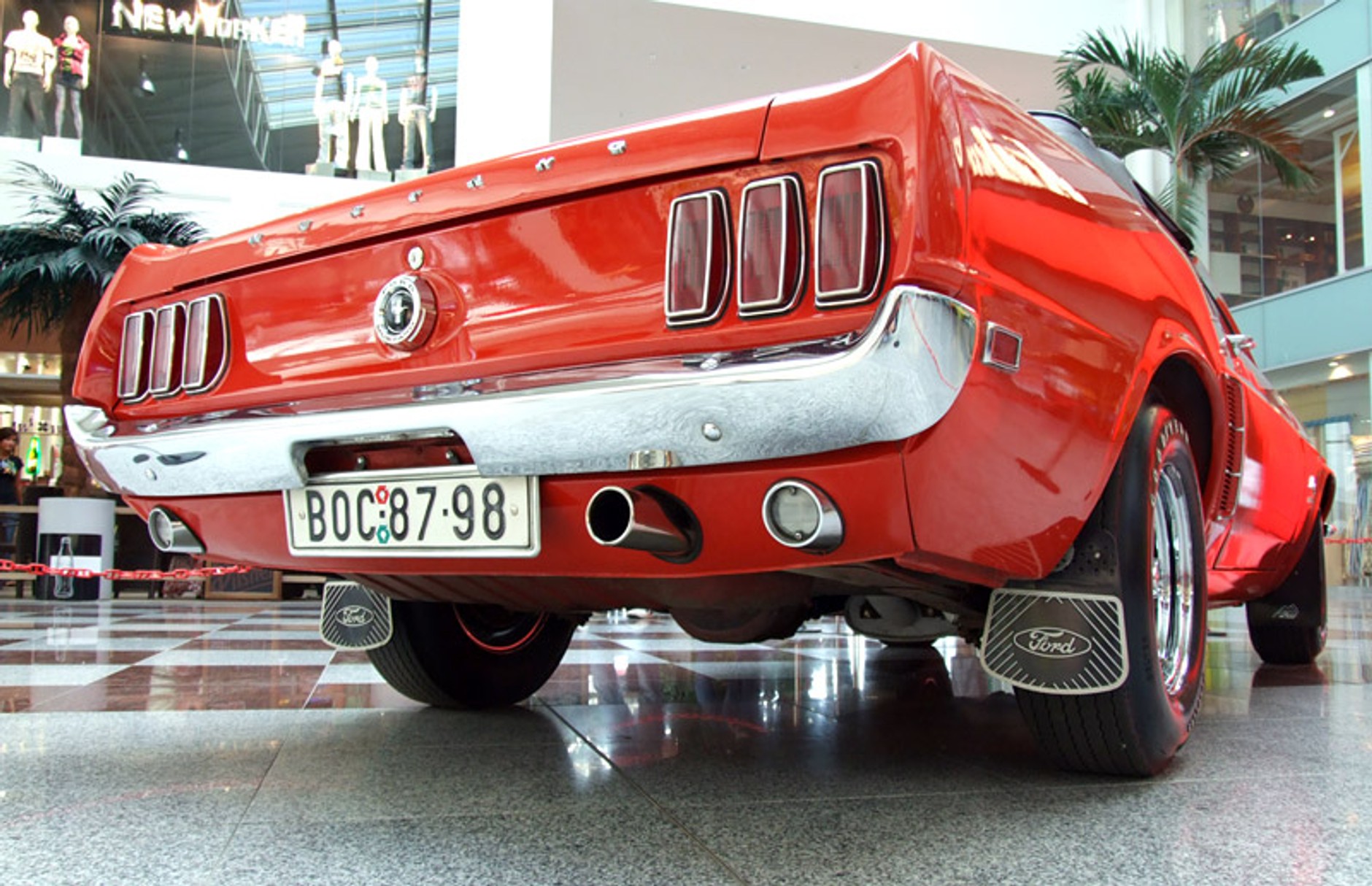 Zlot samochodów amerykańskich w Brnie (fotogaleria)