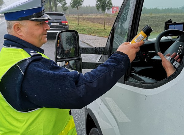 Konfiskata aut pijanym kierowcom od 14 marca. Jeszcze nie ma przepisów wykonawczych