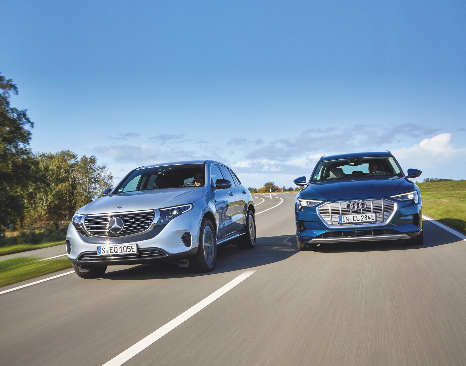 Porównanie elektrycznych SUVów – Audi e-tron kontra Mercedes EQC