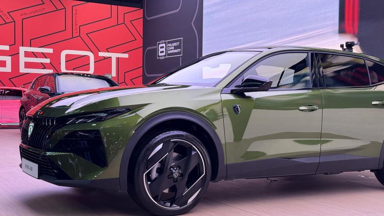 Peugeot 408 po liftingu (2026 r.)