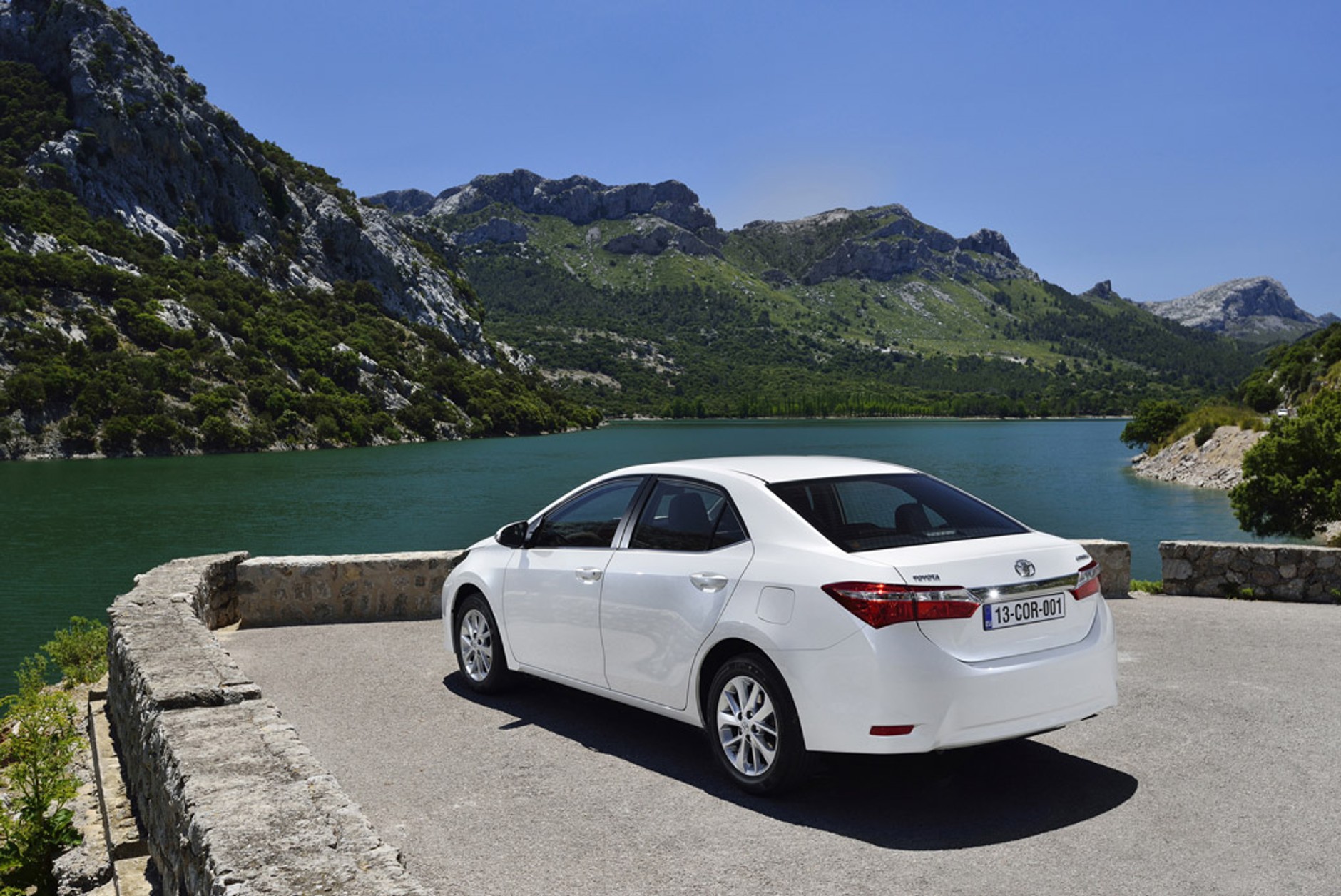 Jak jeździ nowa Toyota Corolla?