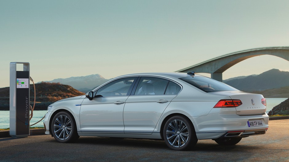 VW Passat GTE