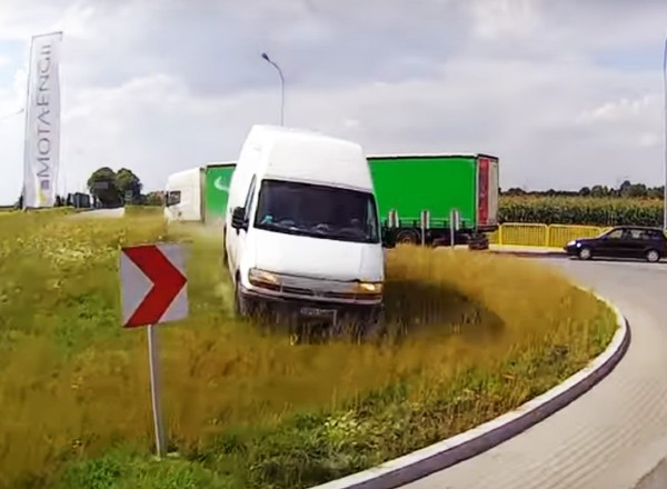 I tak przejadę – czyli dlaczego na rondach powinny być barierki