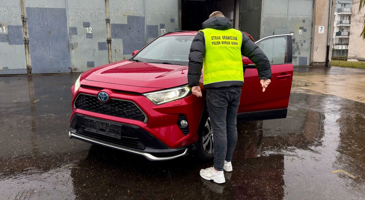 Straż Graniczna odzyskała Toyotę RAV4 z Norwegii. Ten model to hit wśród złodziei