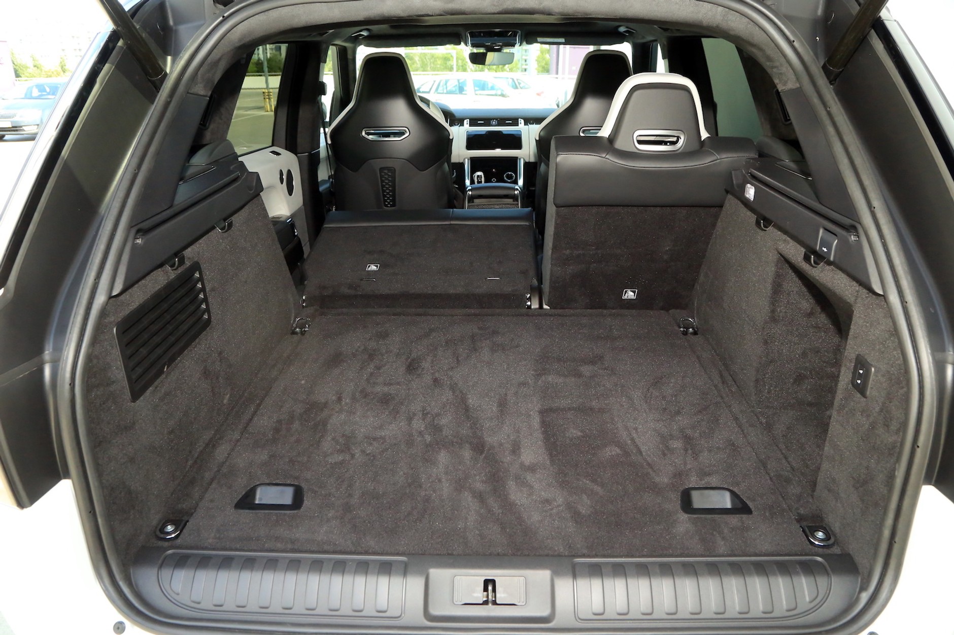 Range Rover Sport SVR