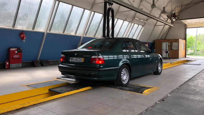 Badanie techniczne auta sprowadzonego