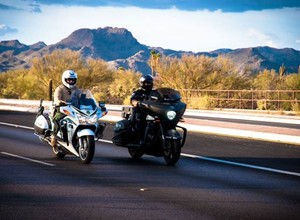 Jak policja zatrzymuje motocyklistów w USA?