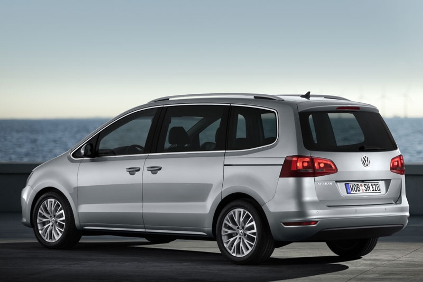 Genewa 2010: Volkswagen Sharan - pierwsze zdjęcia dużego vana z Wolfsburga