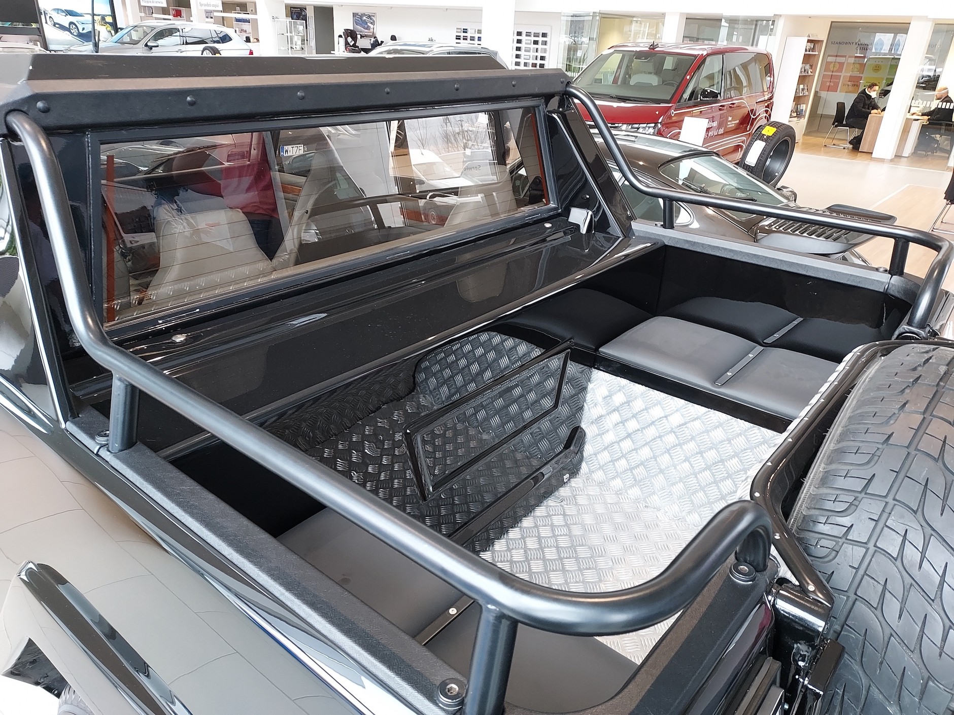 Lamborghini LM 002 (1992 r.)